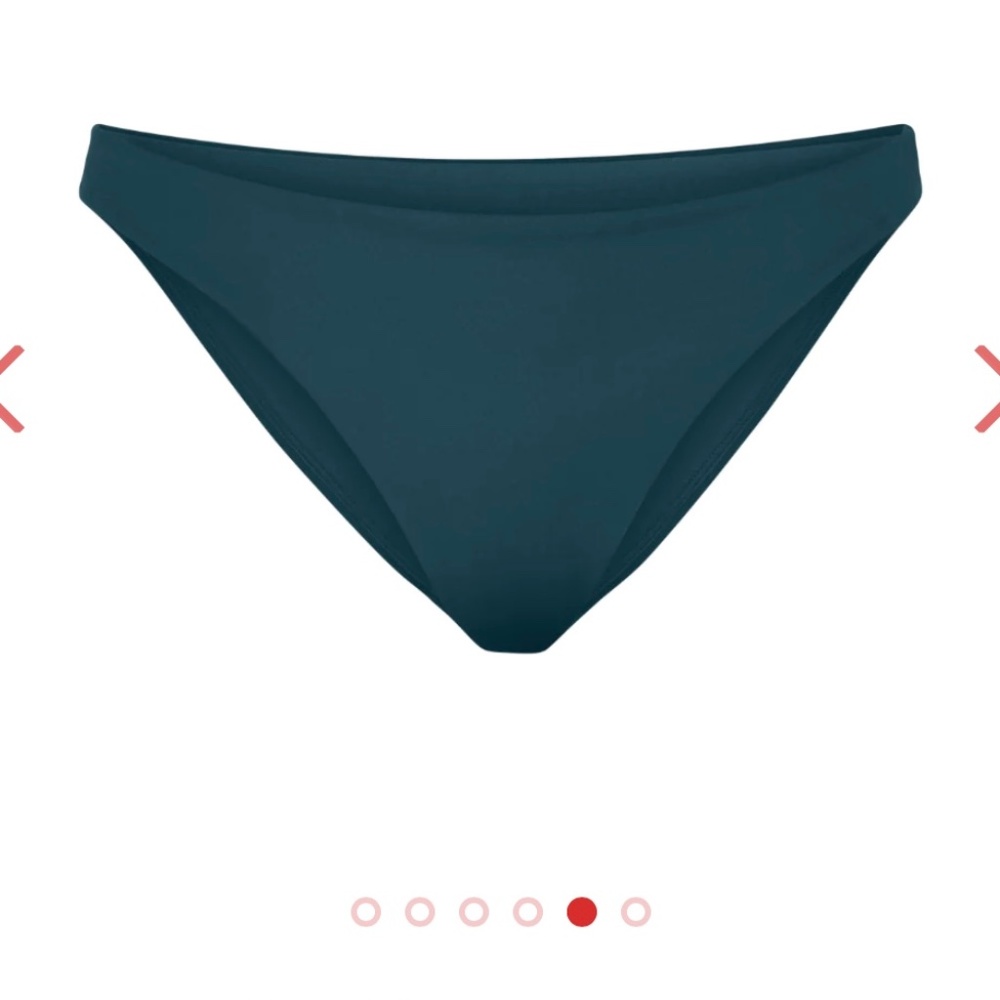 Left on Friday wear to bottoms in teal NWT